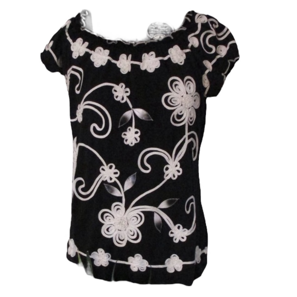 Once1Again Black Floral Embroidered Peasant Top Size M